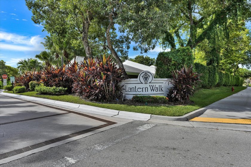Welcome to this charming and beautifully upgraded 3-bedroom - photo 33