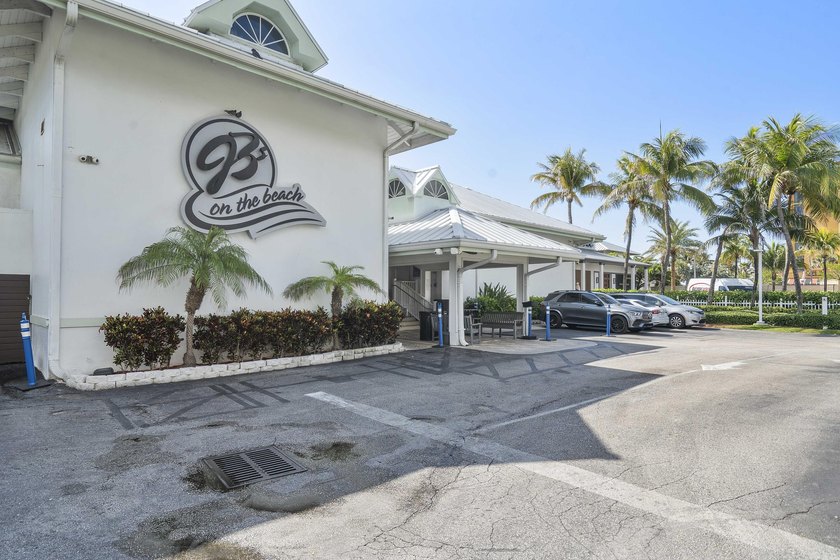 A+ Unbelievable location just steps to the beach, restaurants - photo 35