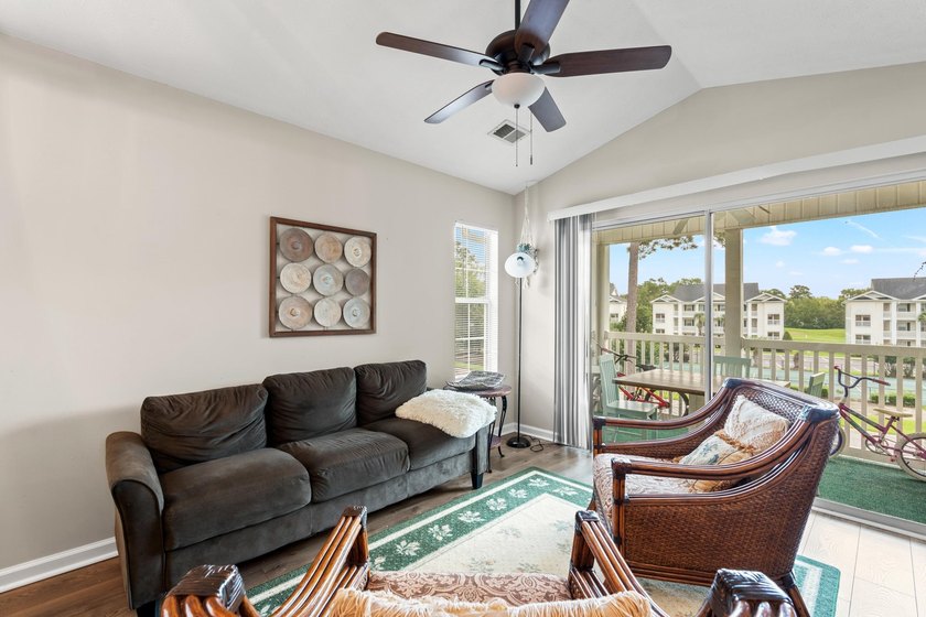 PRICE IMPROVEMENT! MOTIVATED SELLER - BRING ALL OFFERS! Don't - photo 3