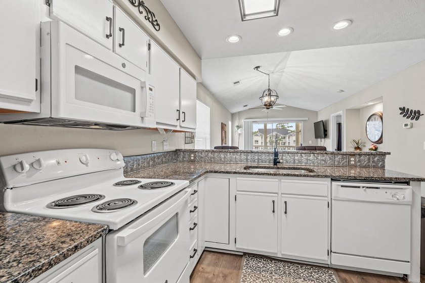 PRICE IMPROVEMENT! MOTIVATED SELLER - BRING ALL OFFERS! Don't - photo 6