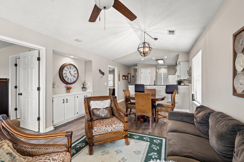 PRICE IMPROVEMENT! MOTIVATED SELLER - BRING ALL OFFERS! Don't - photo 7