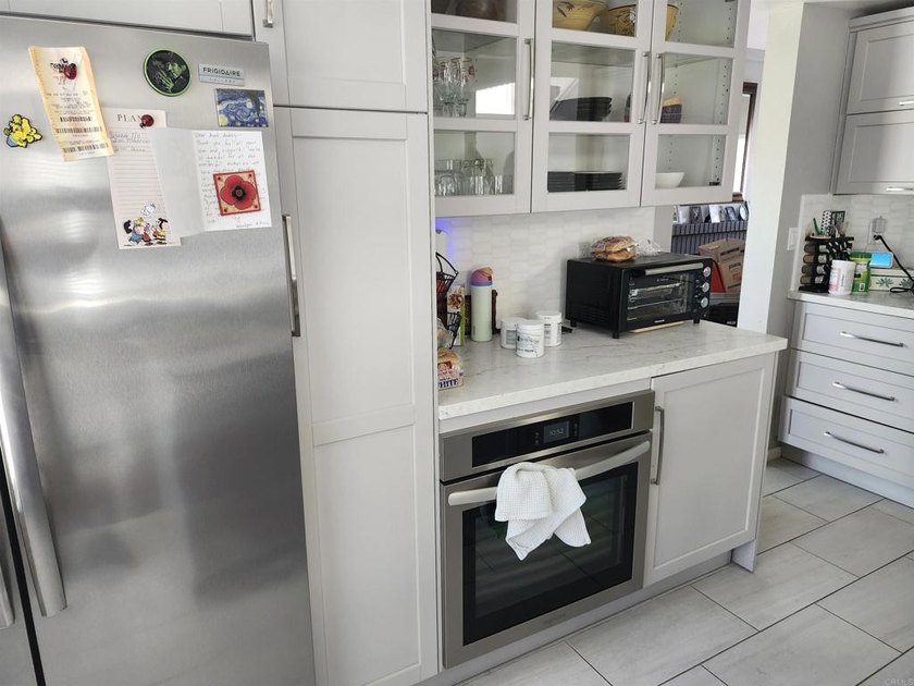 Welcome to this charming 3-bedroom, 2.5-bath home located in the - photo 8