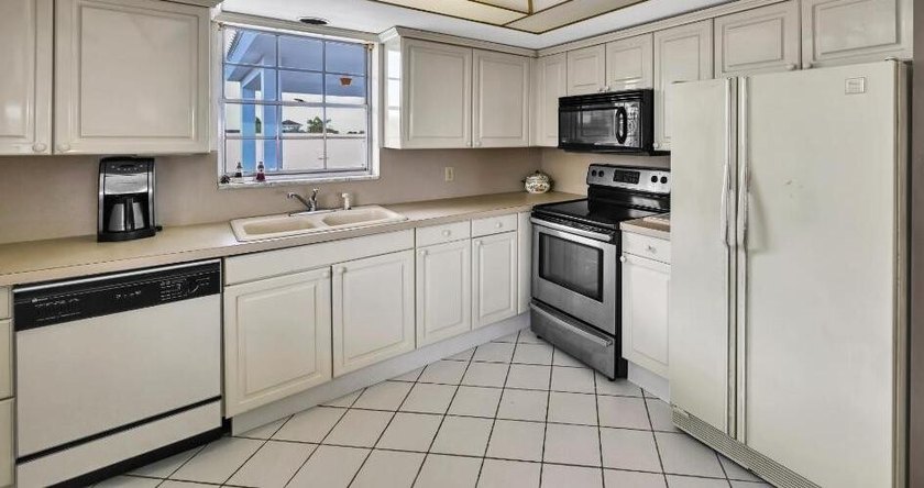 Bring Offers. Price Reduced! Breathtaking views! Windows on - photo 3