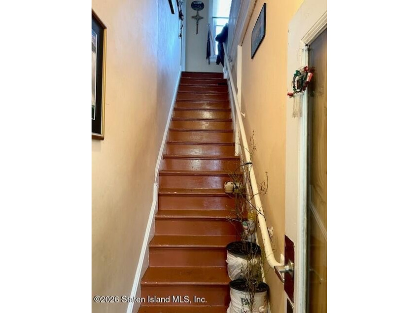 Spacious TwoFamily Home in the Heart of New Dorp Nestled in one - photo 19