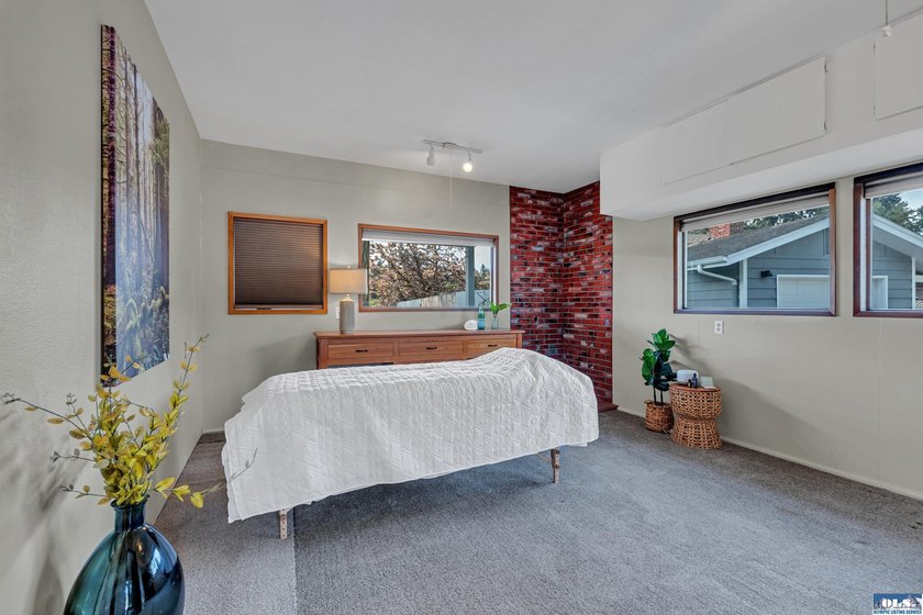 Mid Century Modern Sunland Home -Designed to last.1962 - photo 31