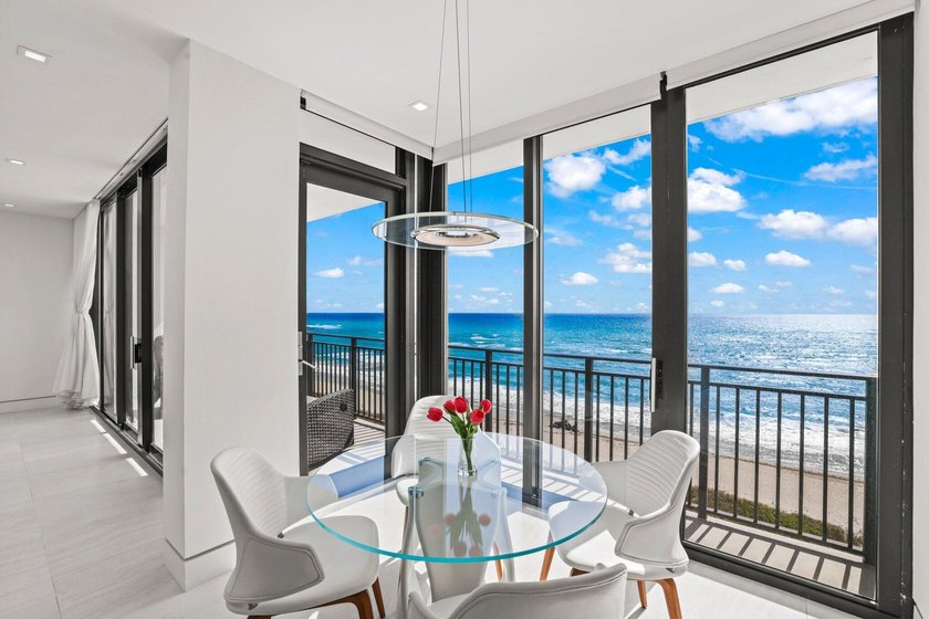 A truly rare offering in Boca Raton, this exquisitely reimagined - photo 22