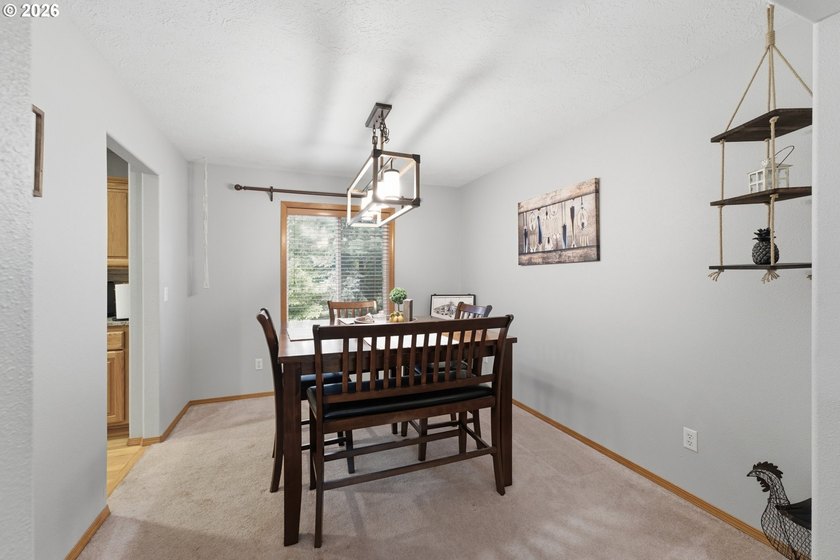 Welcome to this beautifully maintained, two-story traditional - photo 8