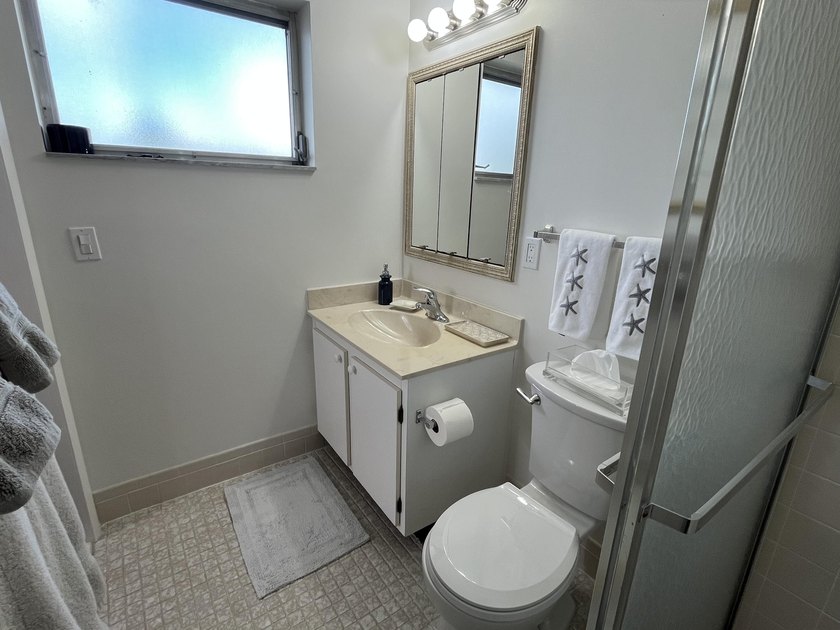 What a find! Well cared-for two bedroom, two bath townhouse with - photo 8