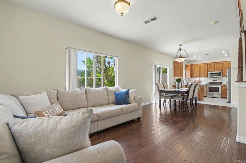 This inviting 3-bedroom, 2.5-bath home is located in the heart - photo 5