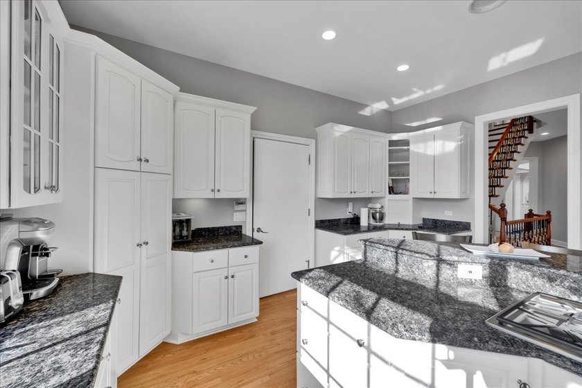 Welcome to the exclusive, gated, private Ambiance community - photo 9