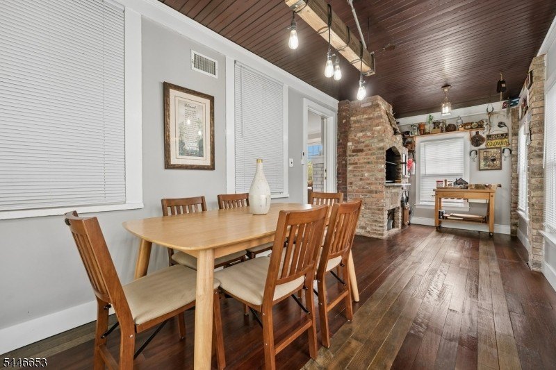 Blending modern updates with timeless charm This beautifully - photo 14