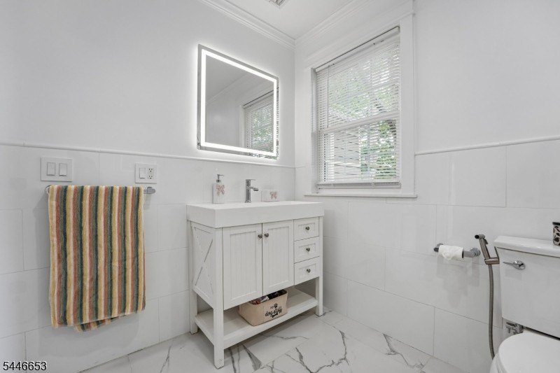 Blending modern updates with timeless charm This beautifully - photo 22