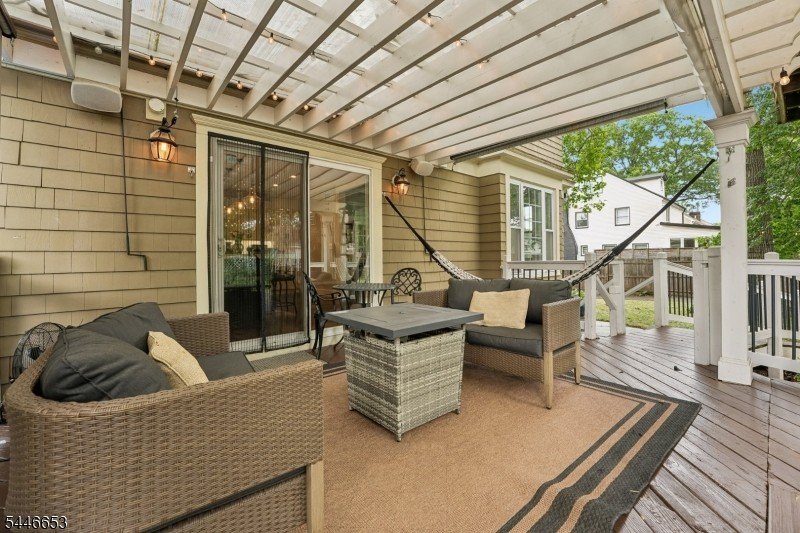 Blending modern updates with timeless charm This beautifully - photo 30