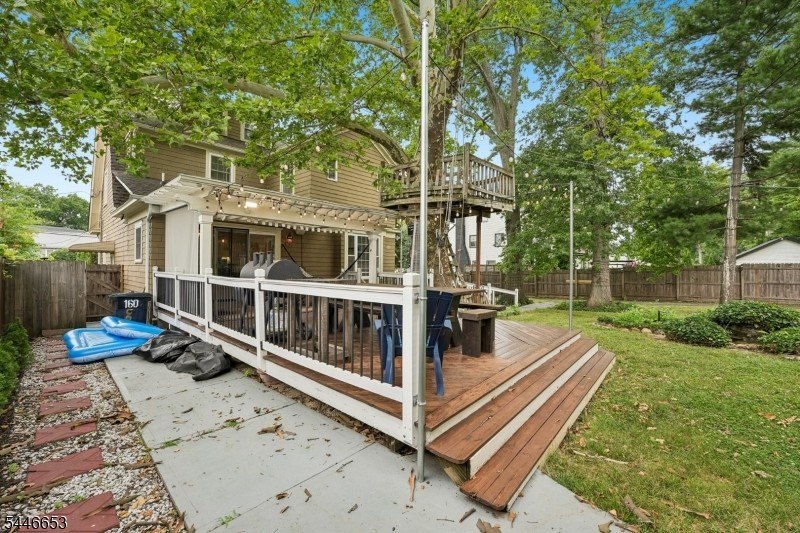 Blending modern updates with timeless charm This beautifully - photo 32
