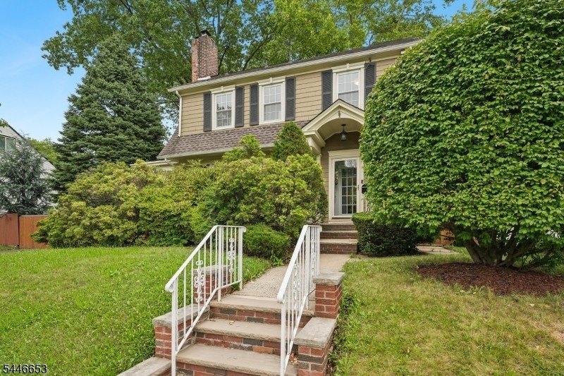 Blending modern updates with timeless charm This beautifully - photo 39