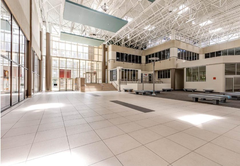 -Fully vacant 122,084 SF medical office building in Downtown St - photo 10