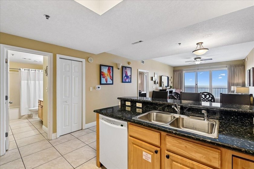 Spectacular Gulf and golf course views await from the 23rd floor - photo 6