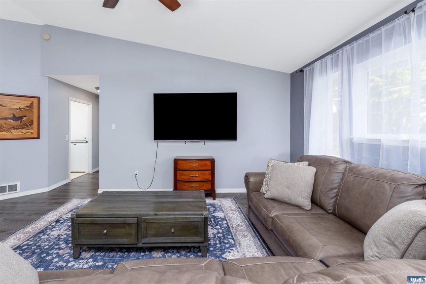 Move in ready home surrounded by a green-belt on two sides in - photo 14