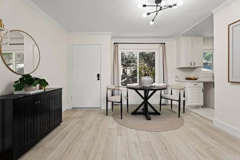 Experience active San Diego living in this beautifully renovated - photo 4