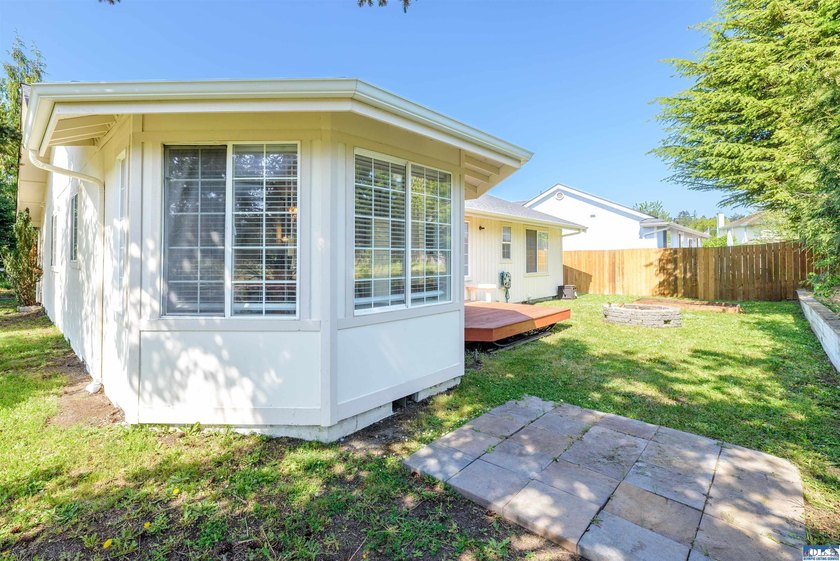 Move in ready home surrounded by a green-belt on two sides in - photo 44