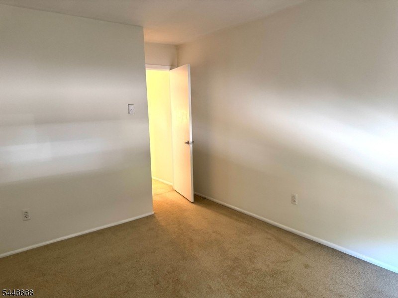 Welcome to desirable Overlook Village! This multilevel - photo 12