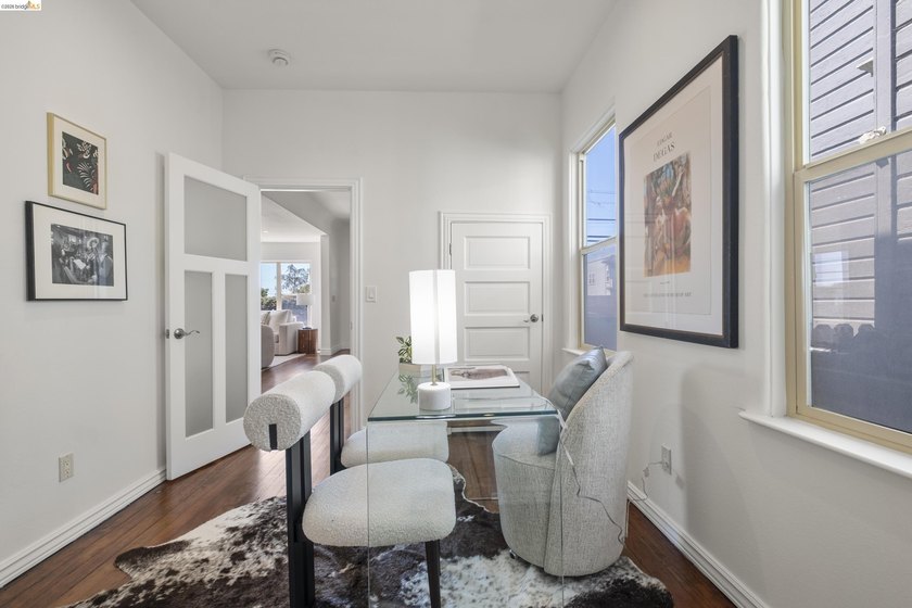 Beautifully updated while honoring its Edwardian roots, 3306 - photo 19