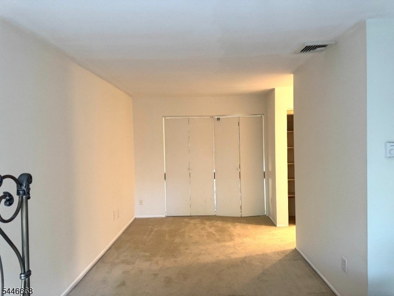 Welcome to desirable Overlook Village! This multilevel - photo 20