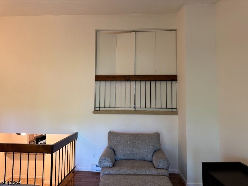 Welcome to desirable Overlook Village! This multilevel - photo 23