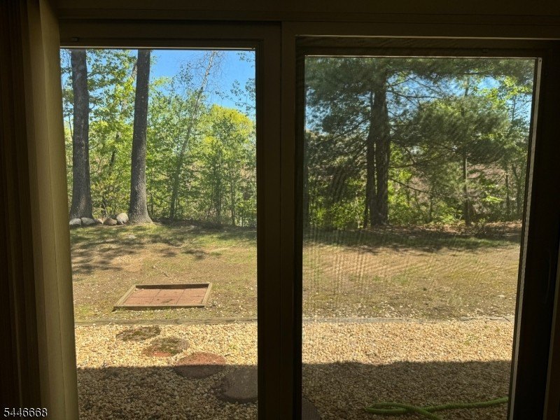 Welcome to desirable Overlook Village! This multilevel - photo 36