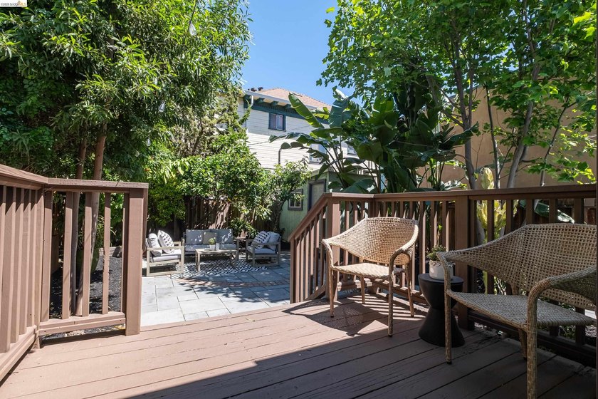 Beautifully updated while honoring its Edwardian roots, 3306 - photo 39
