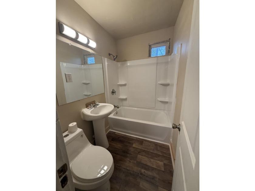 2-bedroom, 1-bath home located in North Charleston with no HOA - photo 4