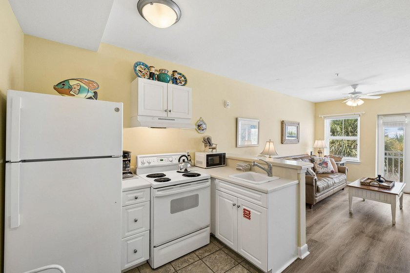 Welcome to the Inn at Gulf Place Unit 3-11, also known as - photo 3