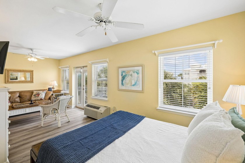 Welcome to the Inn at Gulf Place Unit 3-11, also known as - photo 8