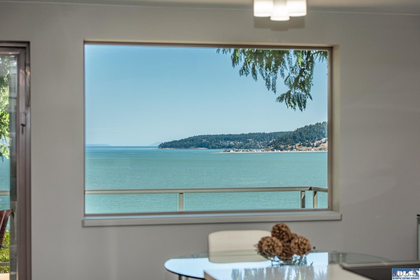 Wake up every day to breathtaking saltwater views from this - photo 11