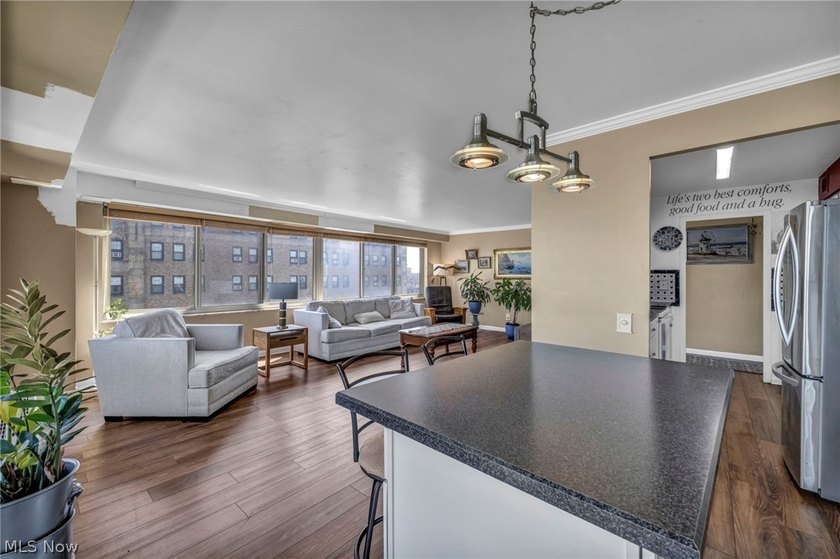 Major Price Improvement! Experience life above it all in Marine - photo 12