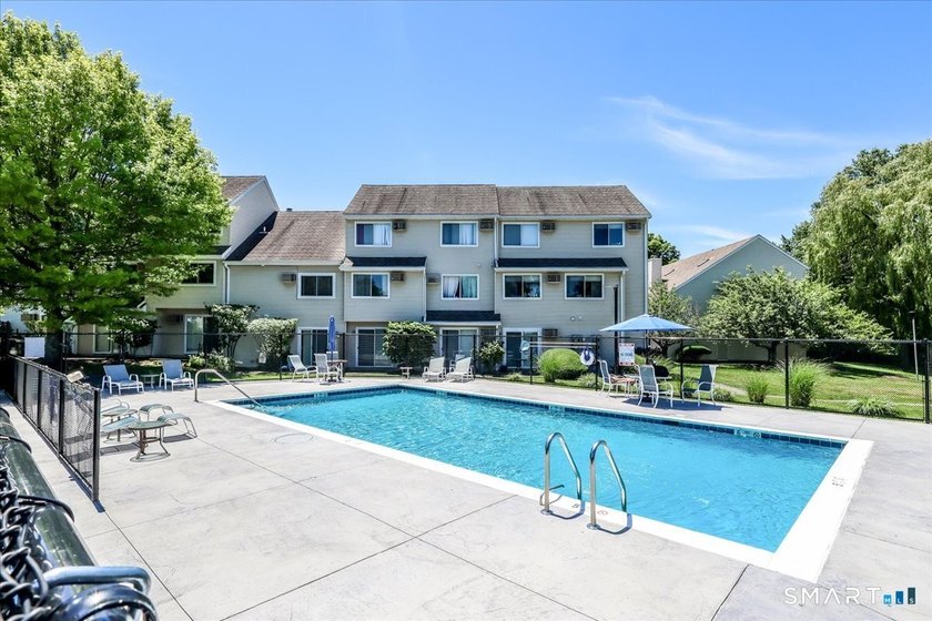 Welcome to this well-maintained Danbury condominium offering - photo 23