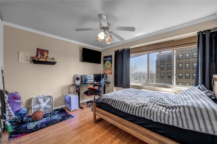 Major Price Improvement! Experience life above it all in Marine - photo 28
