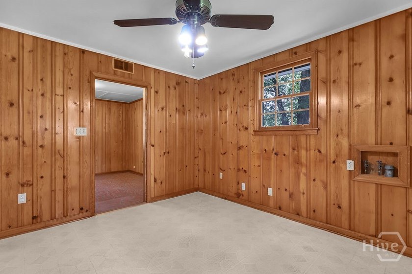 Conveniently located in Garden City, this 3-bedroom, 1-bath home - photo 11