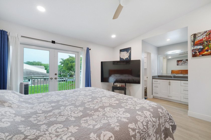 Welcome to this beautifully maintained two-story townhouse in - photo 21