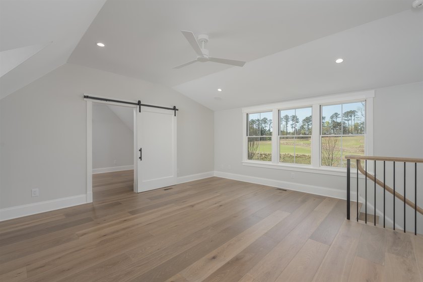 Unrivaled Panoramic Views: Brand-New Luxury Estate Overlooking - photo 35