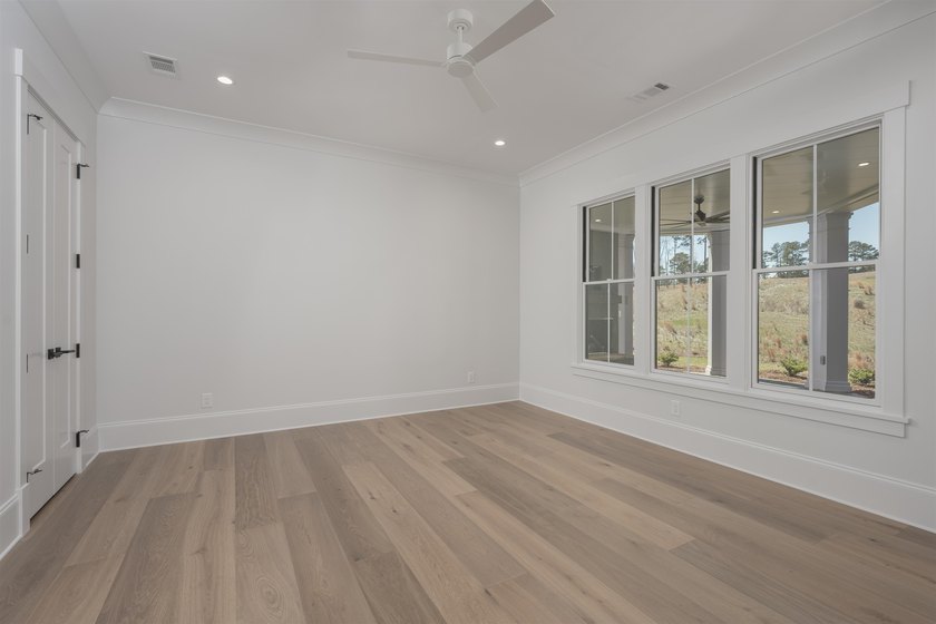 Unrivaled Panoramic Views: Brand-New Luxury Estate Overlooking - photo 46