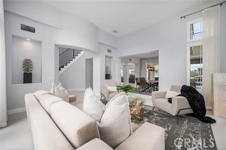 Welcome to a beautifully remodeled and fully furnished - photo 8