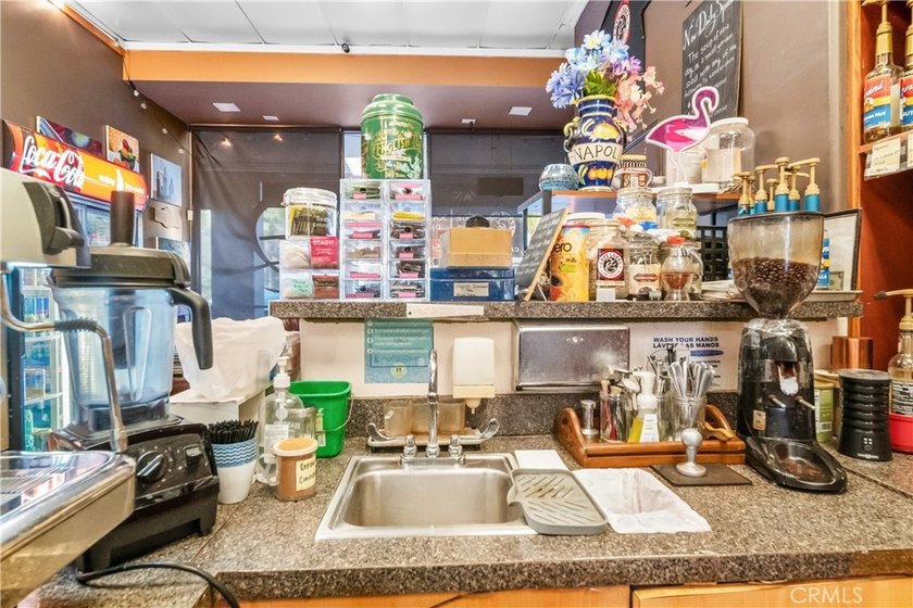 Are you passionate about great coffee, specialty drinks, and a - photo 23