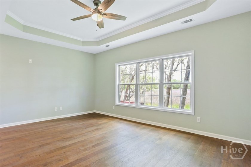 Waterfront Under 600k! This Completely Renovated Five Bedroom - photo 22