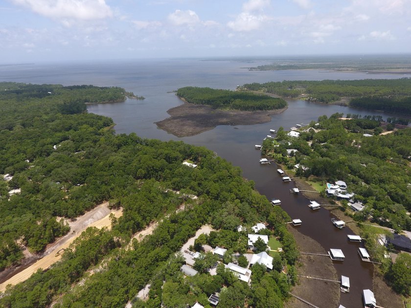 Welcome home to Lot 2 Dog Hobble Lane where old Florida serenity - photo 3