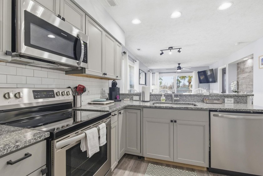 Coastal living at it's best! Welcome to 549 White River Dr - photo 9
