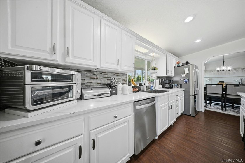 Welcome to Glenwood Village a 55+ Manufactured Home Community - photo 12