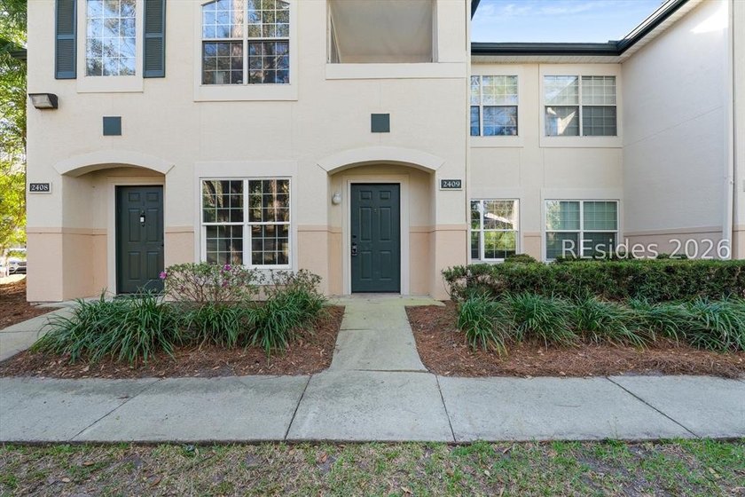 Let's sell this CONDO + GARAGE in gated Plantation Point! Insane - photo 8