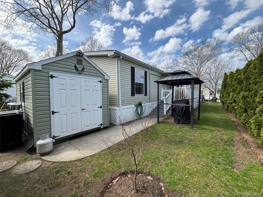 Welcome to Glenwood Village a 55+ Manufactured Home Community - photo 36