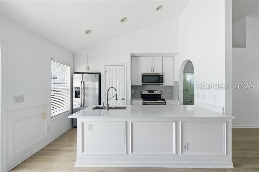 The Oakfield floorplan is a split floor plan, light, open, airy - photo 2
